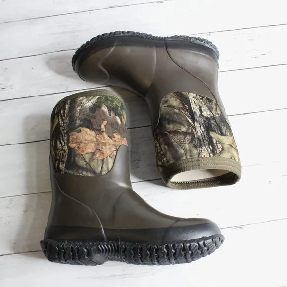 Bogs Boy's Waterproof Winter Snow Rain Boots Youth Size 3 Brown Camo