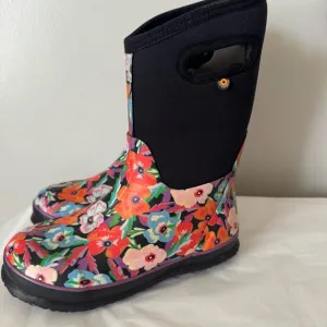 BOGS Size 5 Big Girls Youth Winter Floral Boots