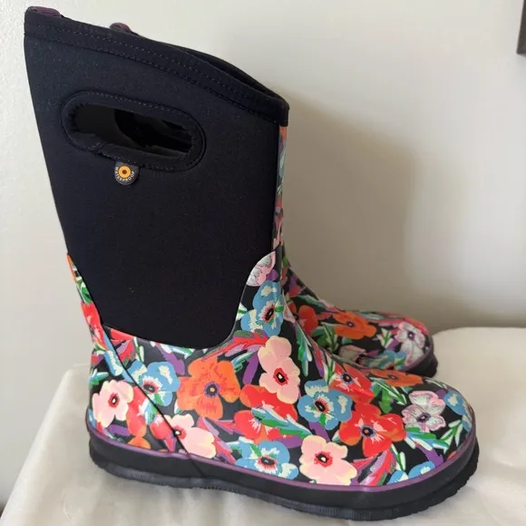 BOGS Size 5 Big Girls Youth Winter Floral Boots