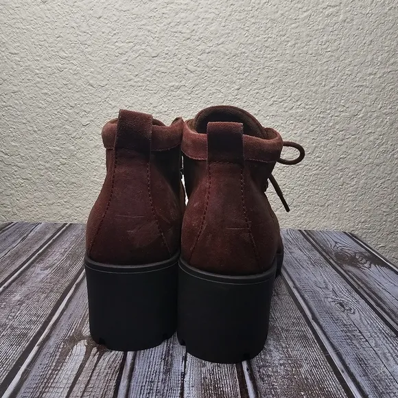 Born Griffin Casual Chunky Ankle Boots Women's' Size 10 Brick Red Suede