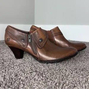 Born Leather Ankle Bootie Hand Crafted women’s size 9