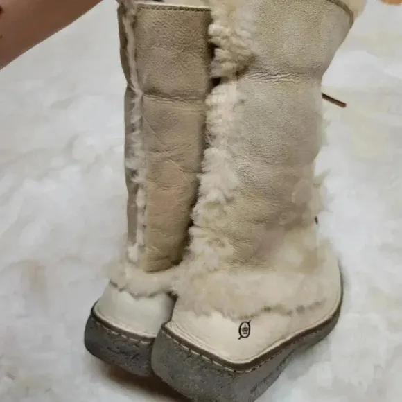 Born Nome Suede Shearling Winter Boots Womens 9 Beige Cream Lace Up Sherpa