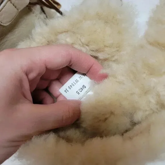 Born Nome Suede Shearling Winter Boots Womens 9 Beige Cream Lace Up Sherpa