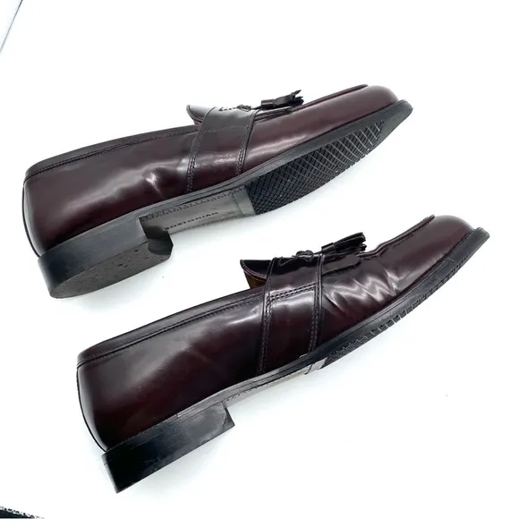 Bostonian loafers Black Leather Florentine Kilted dress shoes. SZ 9.5. NWOT