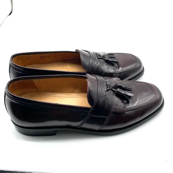 Bostonian loafers Black Leather Florentine Kilted dress shoes. SZ 9.5. NWOT