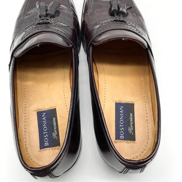 Bostonian loafers Black Leather Florentine Kilted dress shoes. SZ 9.5. NWOT