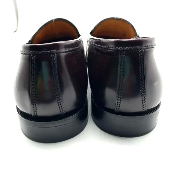 Bostonian loafers Black Leather Florentine Kilted dress shoes. SZ 9.5. NWOT