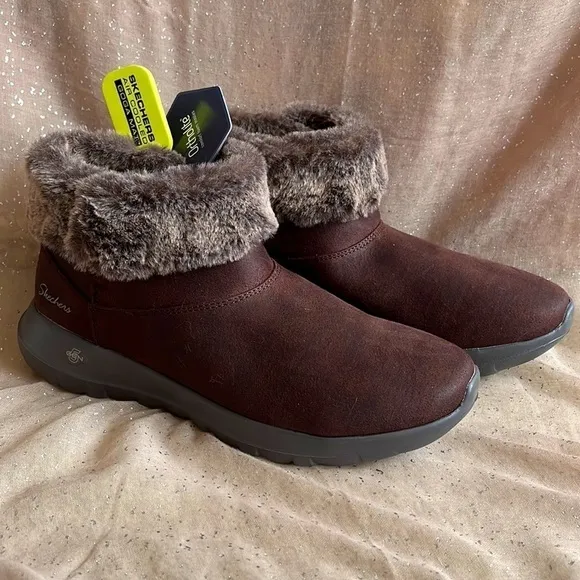 Brand New Skechers Brown Faux Fur Air Cooled Goga Mat Pull On Ankle Boots