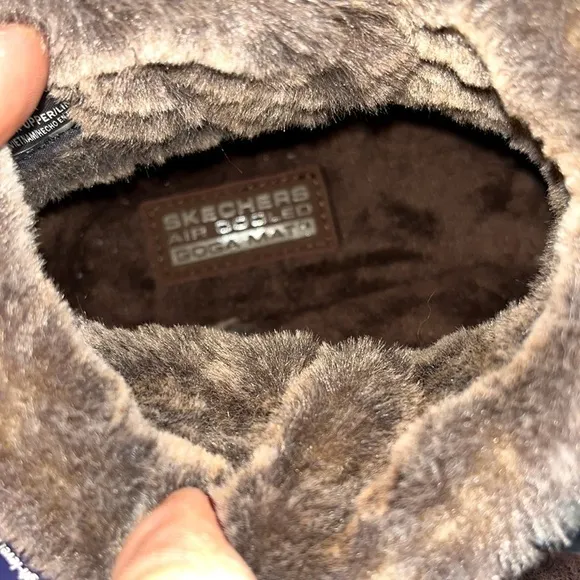 Brand New Skechers Brown Faux Fur Air Cooled Goga Mat Pull On Ankle Boots