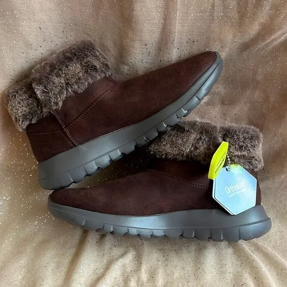 Brand New Skechers Brown Faux Fur Air Cooled Goga Mat Pull On Ankle Boots