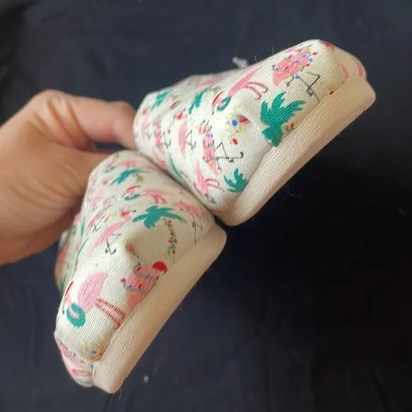 Brand New Toms Natural Holiday Flamingos Tropical Christmas Slip On Shoes Casual