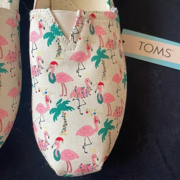 Brand New Toms Natural Holiday Flamingos Tropical Christmas Slip On Shoes Casual