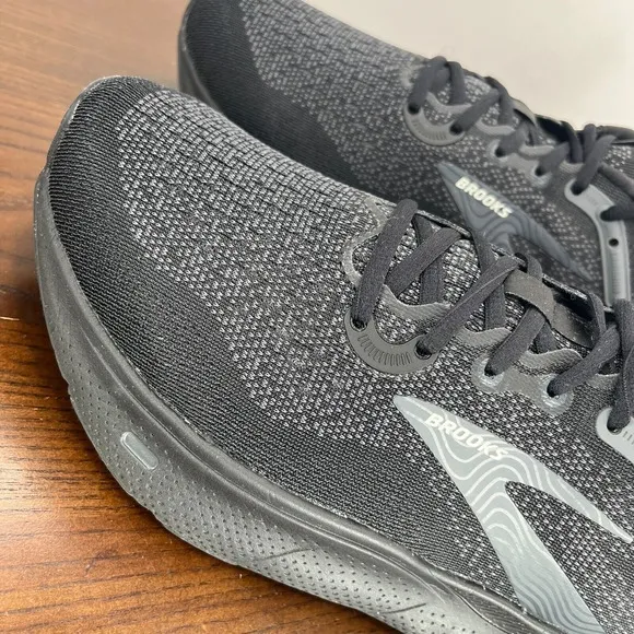 Brooks Ghost Max Shoe Women 9.5 2E Extra Wide Black Athletic Sneaker 1203952E020