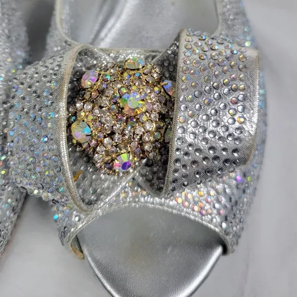 Bruno Giordano Women's Silver Peep Toe Slingback High Heel Size 10