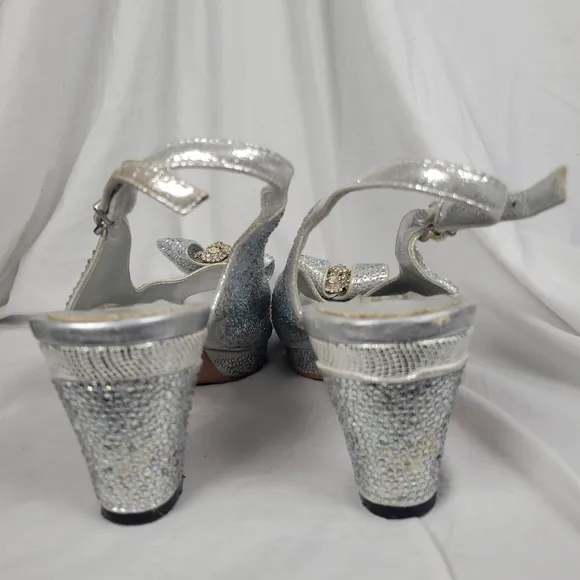Bruno Giordano Women's Silver Peep Toe Slingback High Heel Size 10