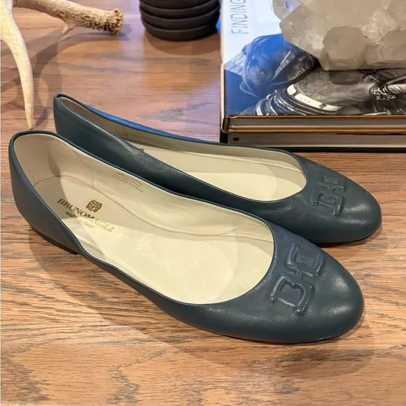 Bruno Magli BIBI Leather Flats Blue