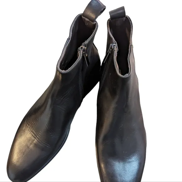 Bruno Magli Milton Black Leather Zipper Casual Dress Boots...Size 11.5