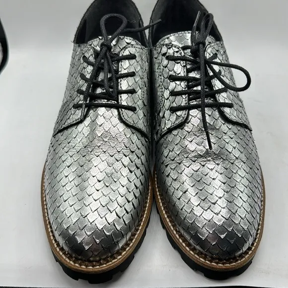 Bull Boxer Silver Men’s Dress Shoes