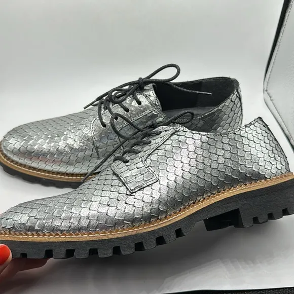 Bull Boxer Silver Men’s Dress Shoes