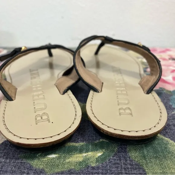 Burberry Aldermary Haymarket Flip flop sandals size 38