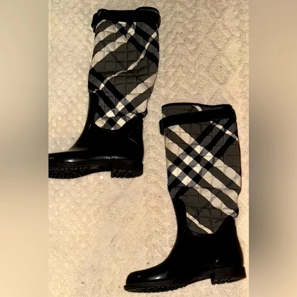 Burberry Black and White Winter Rain Boots with Plaid Design