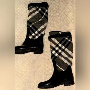 Burberry Black and White Winter Rain Boots with Plaid Design