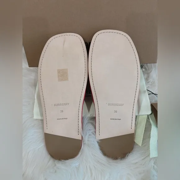 Burberry bright Red leather Slide Sandals