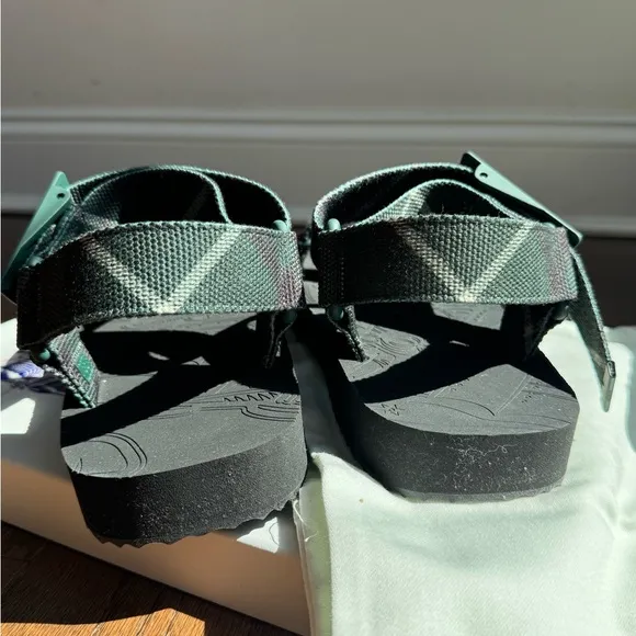 Burberry trek sandal