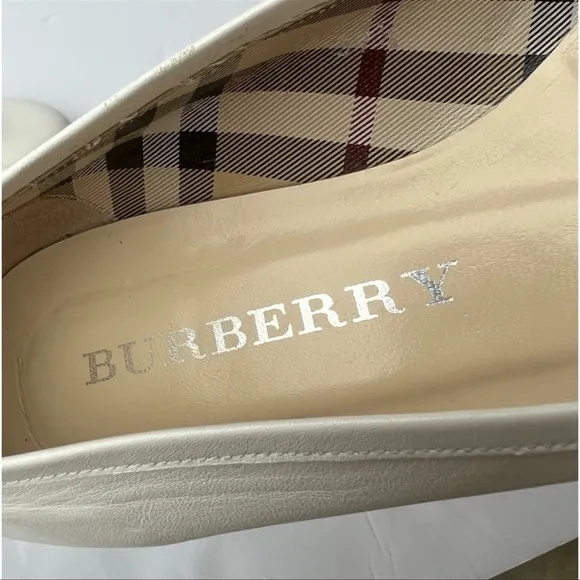 Burberry women's white round toe 100% leather ballet flat shoes size 37.5