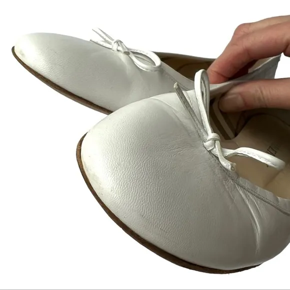Burberry women's white round toe 100% leather ballet flat shoes size 37.5