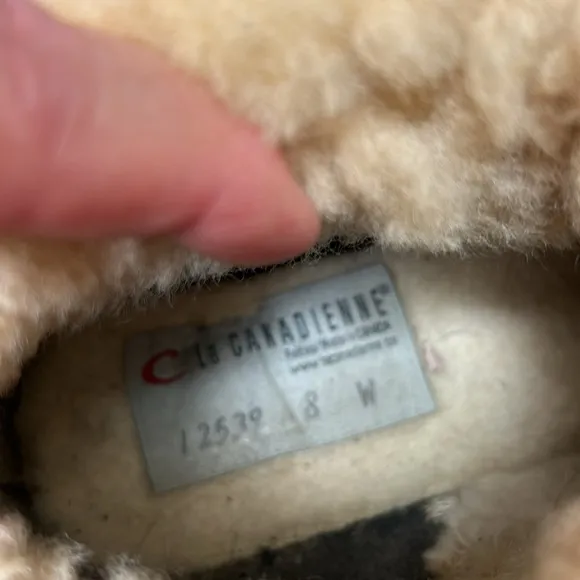 C La Canadienne boots. Ladies.8W made in Canada wear up or down. New/Firm