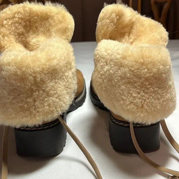 C La Canadienne boots. Ladies.8W made in Canada wear up or down. New/Firm