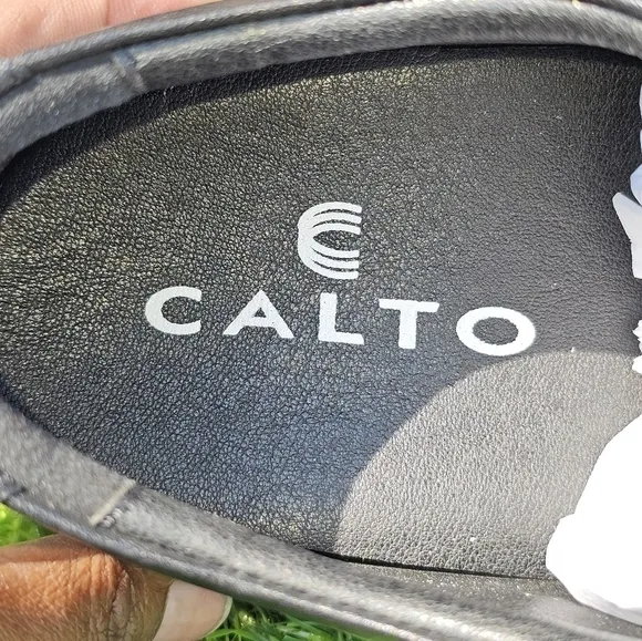 CALTO Men's Invisible Height Increasing Elevator Shoes - Size 9 US