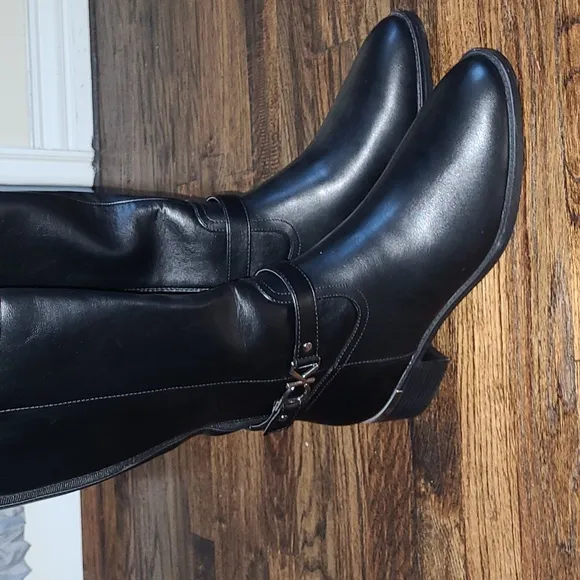 💕Calvin Klein Boots💕Size 11