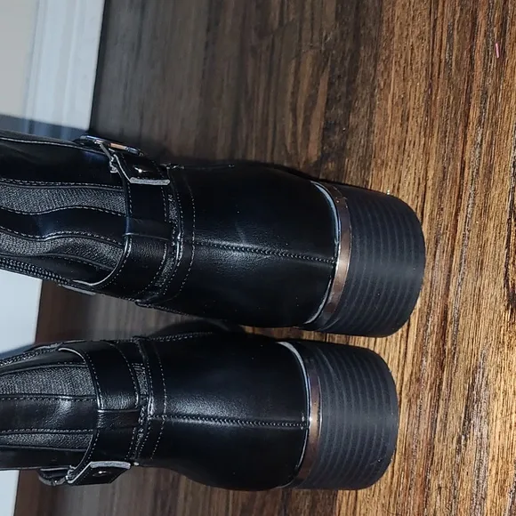 💕Calvin Klein Boots💕Size 11