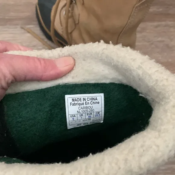 Caribou Sobel winter boots excellent condition worn only few times