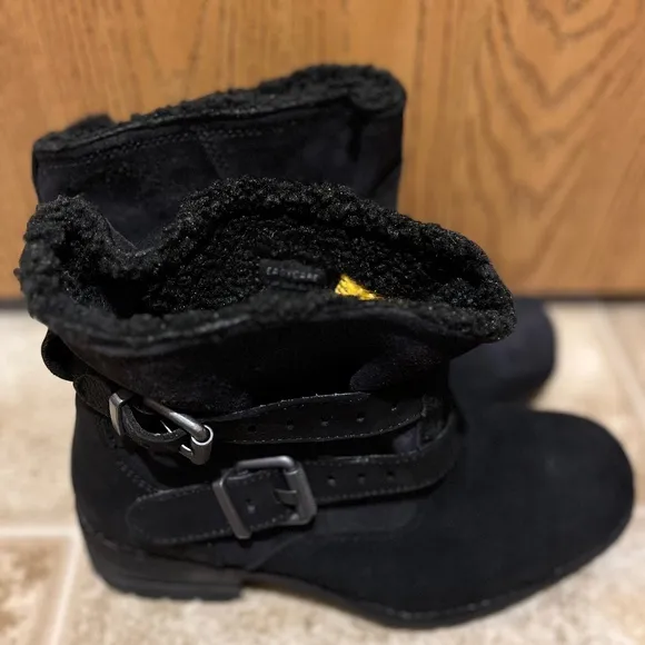 CAT Caterpillar Women’s Black Suede Leather Buckle Winter Boots Sz-11