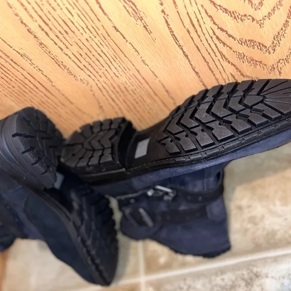 CAT Caterpillar Women’s Black Suede Leather Buckle Winter Boots Sz-11