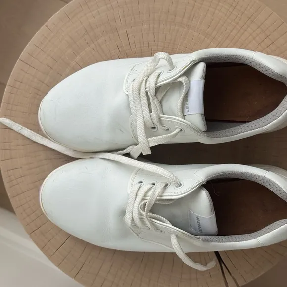 Celine White Leather Sneakers. Size EU 37. Lace up.