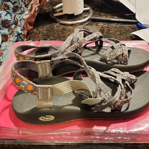 Chaco Women's Gray Strappy Sandals Size 10 EUC
