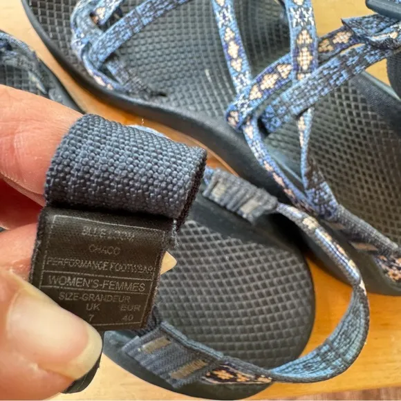 Chaco Zx2 blue strappy sport hiking water sandals size 9