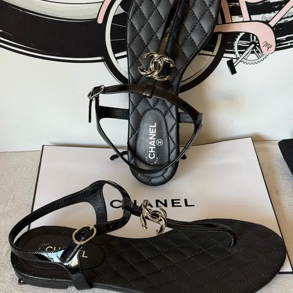 Chanel Black Leather CC Logo Thong Sandals