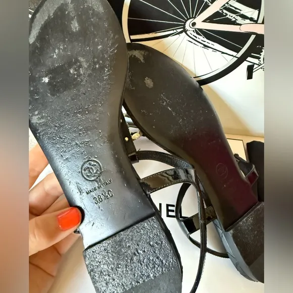 Chanel Black Leather CC Logo Thong Sandals