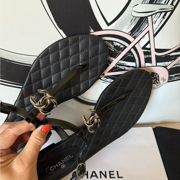 Chanel Black Leather CC Logo Thong Sandals