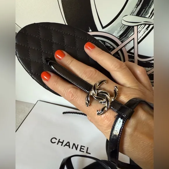 Chanel Black Leather CC Logo Thong Sandals