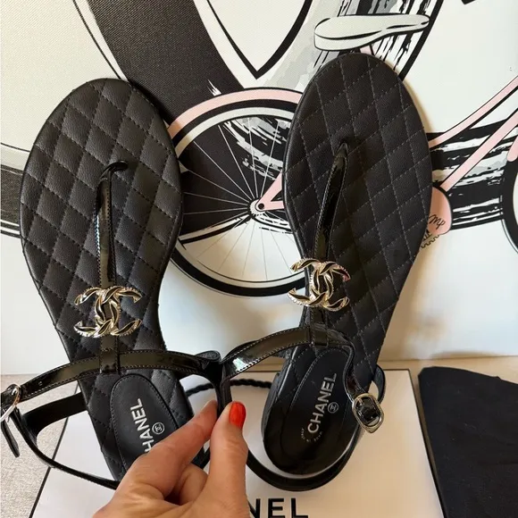 Chanel Black Leather CC Logo Thong Sandals