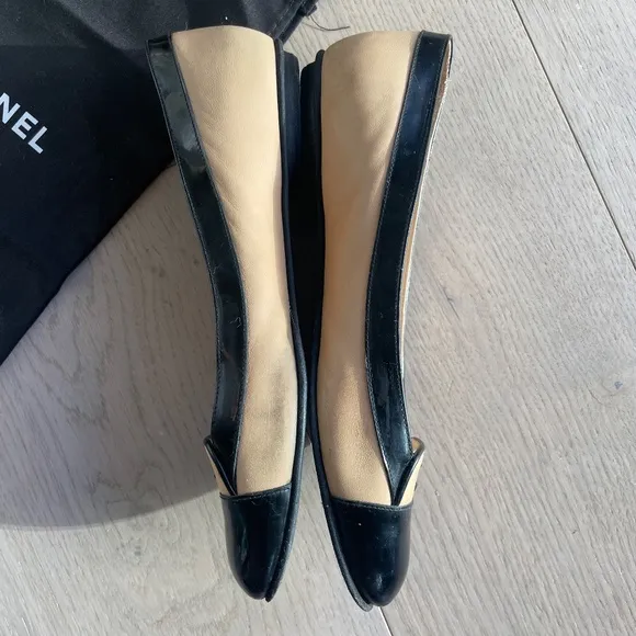 Chanel Cap Toe Ballerina Flats, IT 37.5, US 6.5, Beige/Black Leather