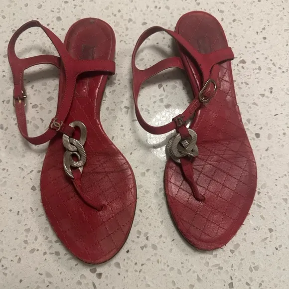 CHANEL Red Sandals with Metallic Embellishment