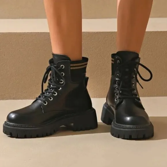 Chic black thick sole boots sz 6.5