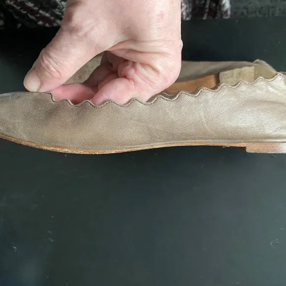 Chloe Beige Lauren Scalloped Leather Ballet Flats Shoes  37,5 / 7,5